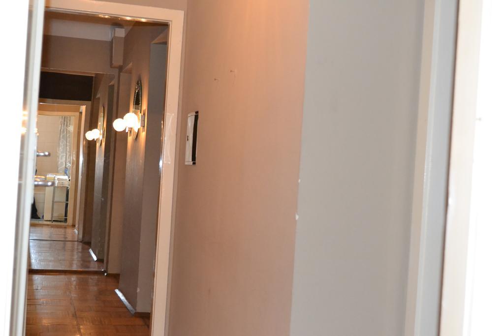 Goldfisch Apartment Hoher Markt Viena Habitación foto
